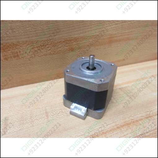 Used 4 Wire Nema 17 5mm Shaft Bipolar Stepper Motors